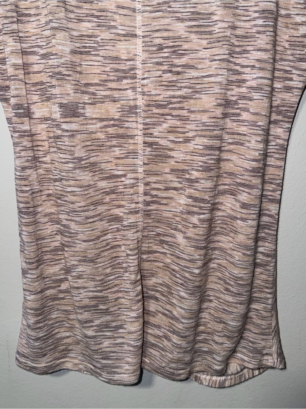 Rock & Republic Neutral Space-Dye Short Sleeve Twist Front Top - Picture 11 of 11